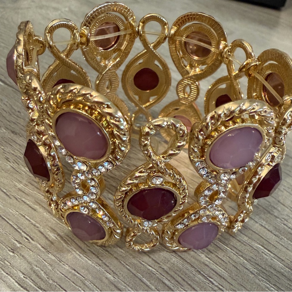 #679 Large Gold & Pink Stretch Bracelet - Picture 4 of 5